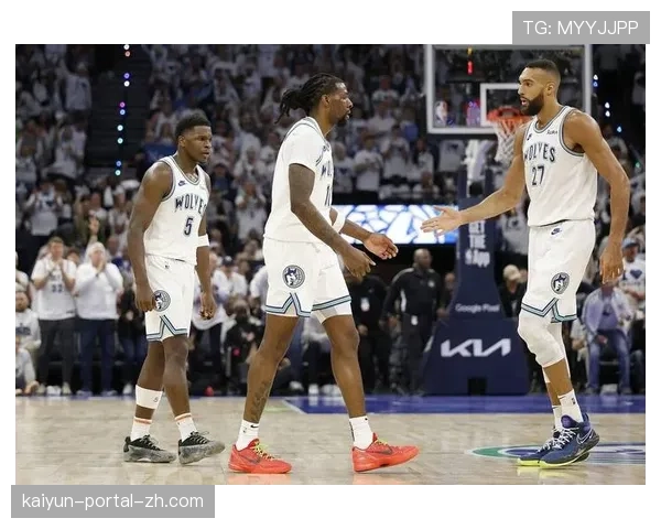 里德与戈贝尔双塔效果待检验 森林狼战术打法被迫调整